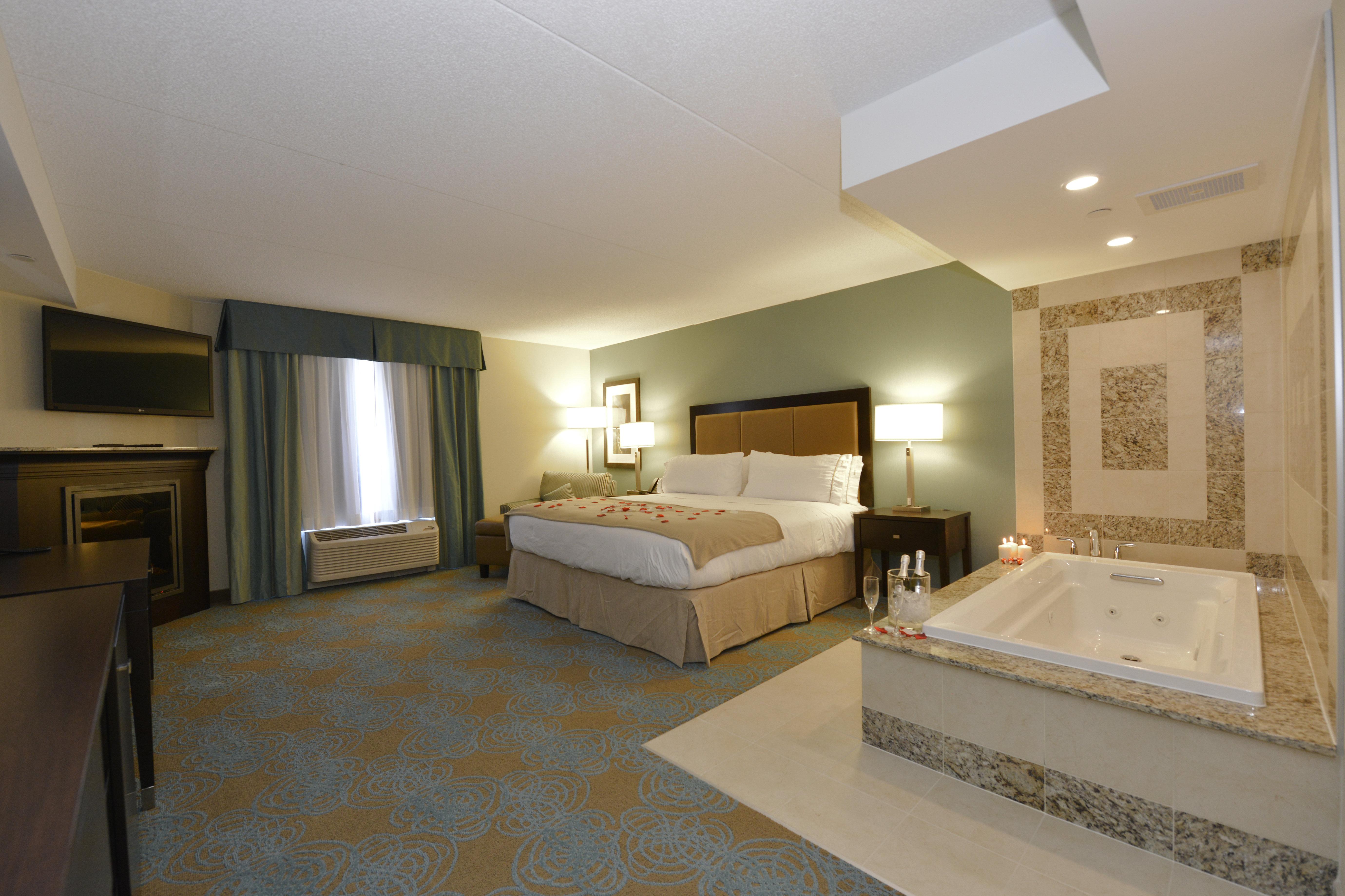 Holiday Inn Express Hotel & Suites Waterloo - St. Jacobs Area By Ihg Extérieur photo