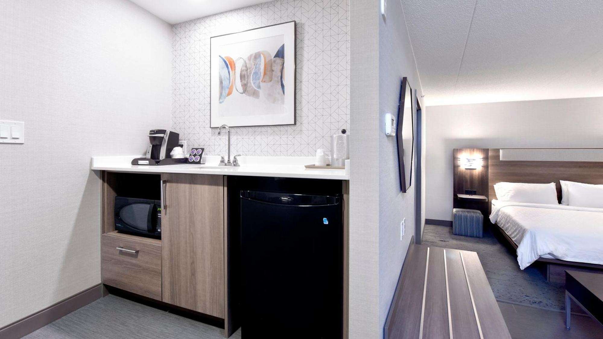 Holiday Inn Express Hotel & Suites Waterloo - St. Jacobs Area By Ihg Extérieur photo